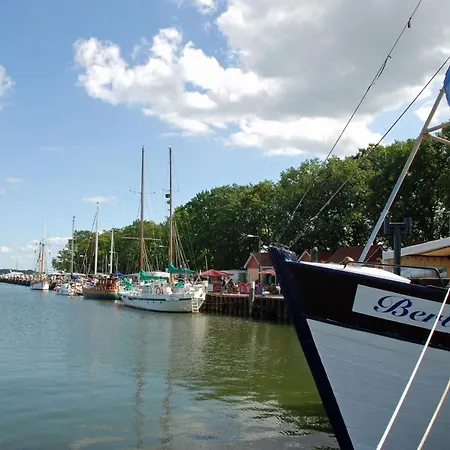 Guestelitz Mit Viel * Gustelitz