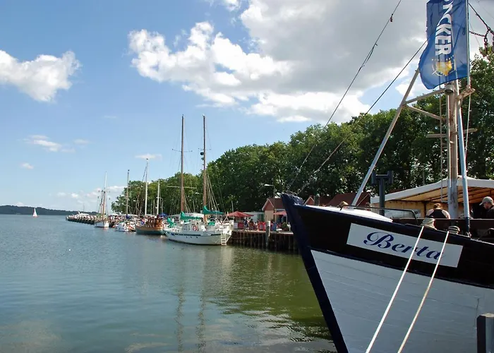 Guestelitz Mit Viel * Gustelitz